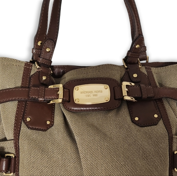Michael Kors Tan & Brown Gansevoort Shoulder Bag - Picture 5 of 10